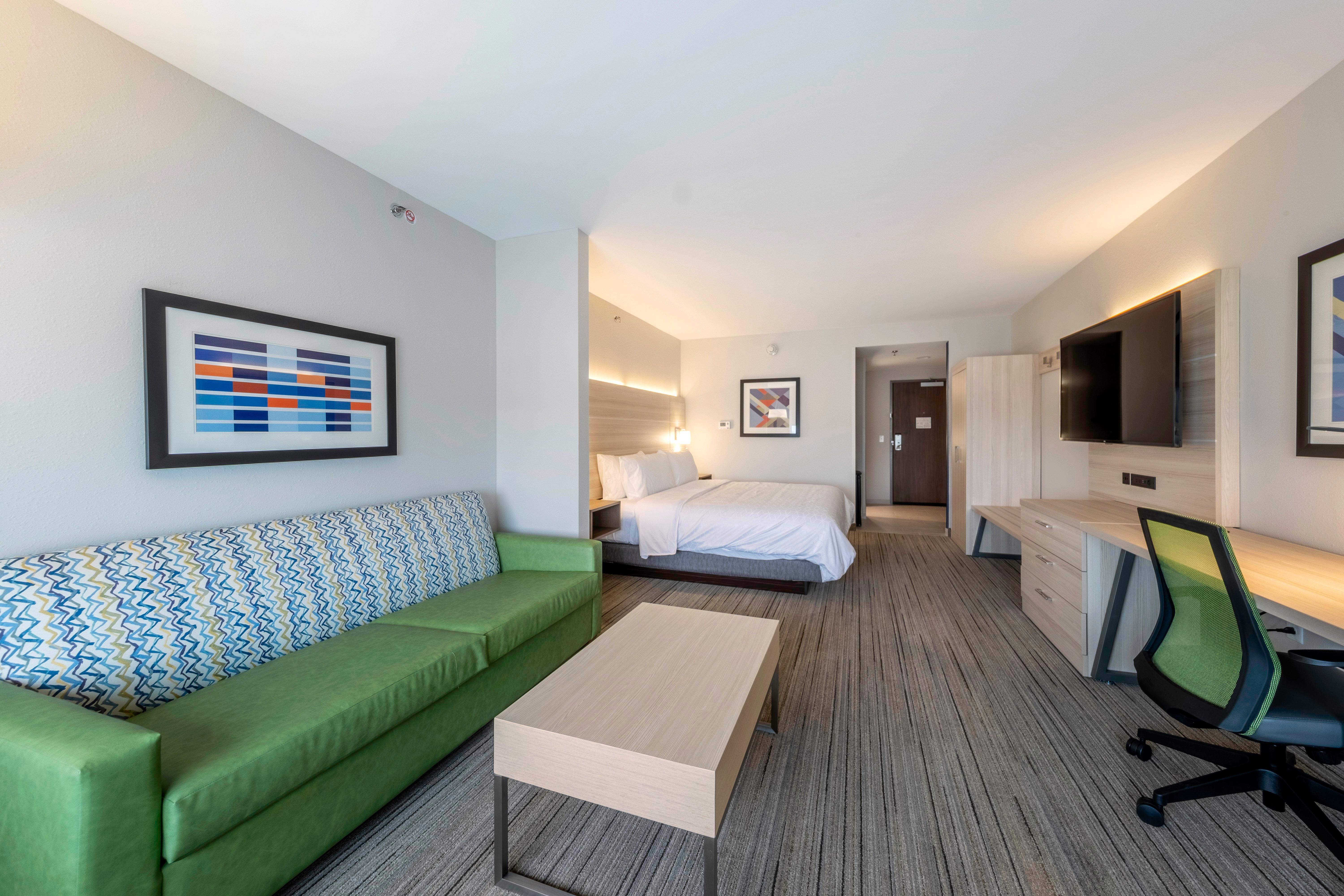 Holiday Inn Express & Suites - Staunton By Ihg Exteriör bild